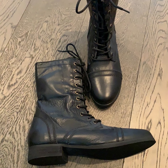 Leather combat boots w/ interior pockets - Picture 2 of 10